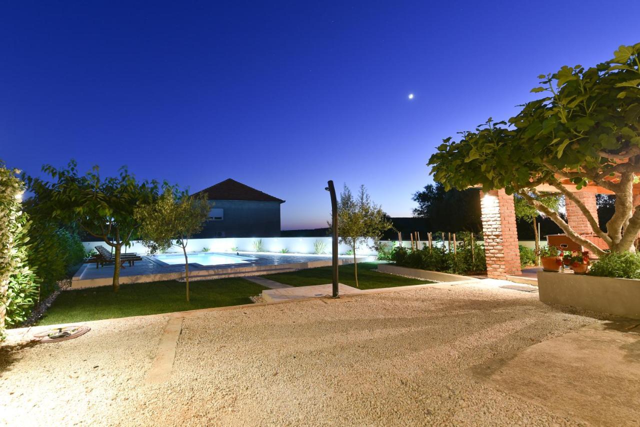 Villa Navita Augustinus With Pool Debeljak ภายนอก รูปภาพ
