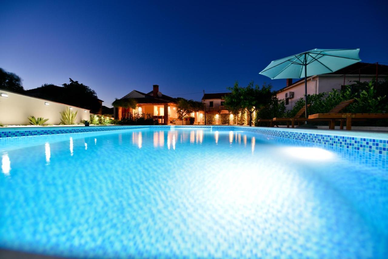 Villa Navita Augustinus With Pool Debeljak ภายนอก รูปภาพ