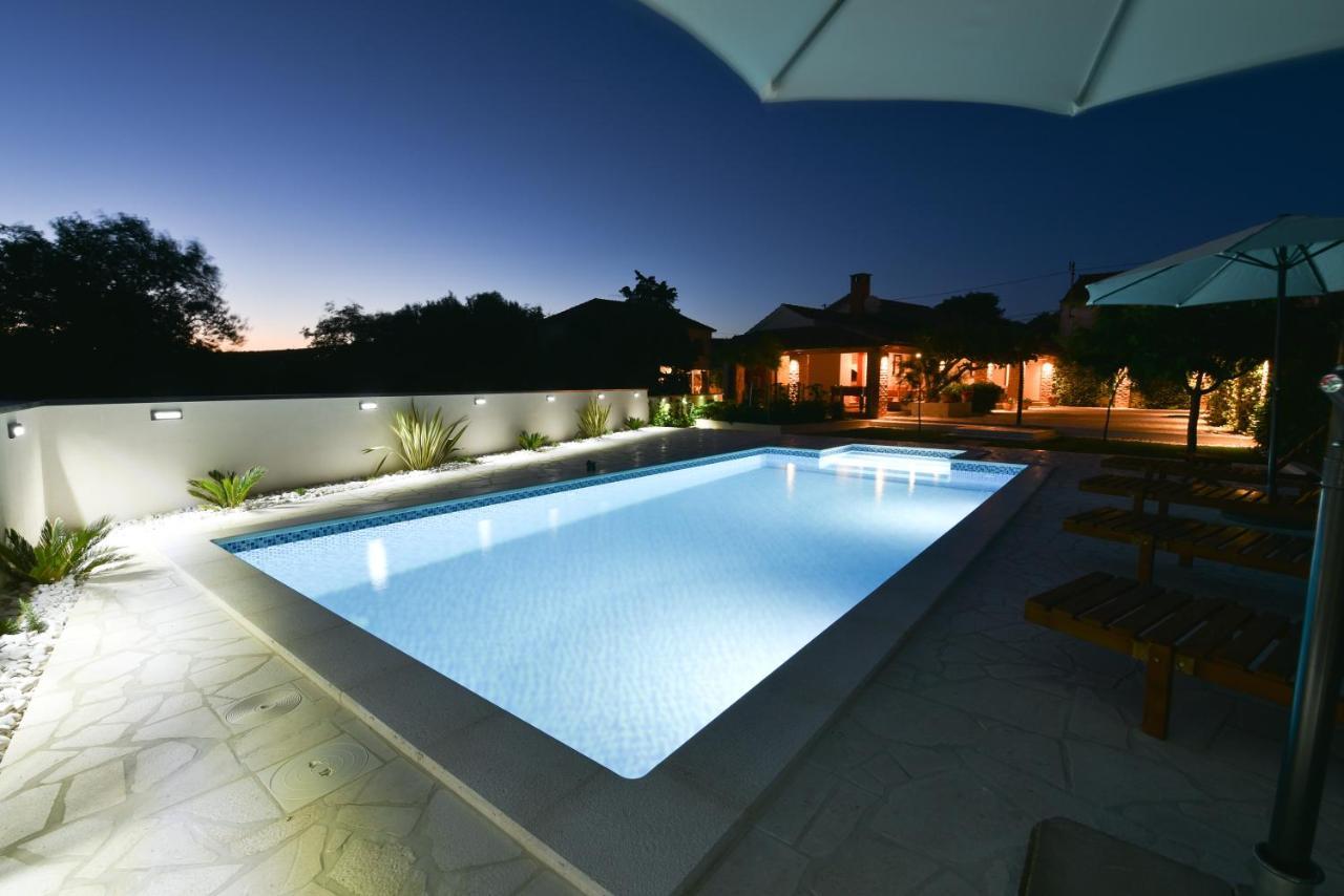 Villa Navita Augustinus With Pool Debeljak ภายนอก รูปภาพ